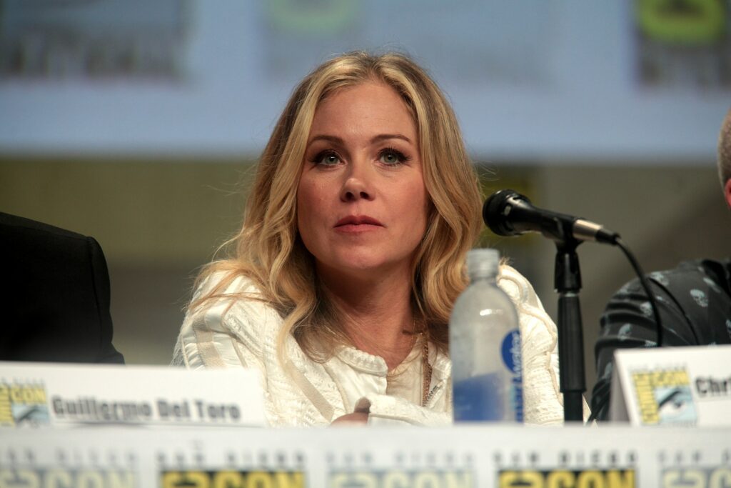 Christina Applegate Targets Candace Owens Over Criticism Wheel Chair Model In Ads Christina Applegate